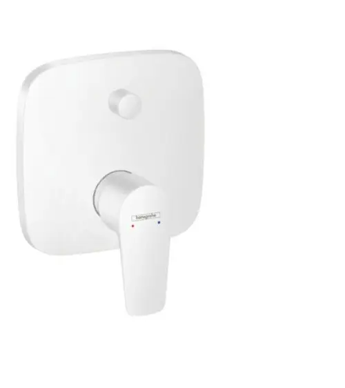 Weißer Unterputz-Wannenmischer von Hansgrohe mit integrierter Sicherungskombination. Enthält einen Hebel für die Wassertemperatur und einen zusätzlichen Regler.